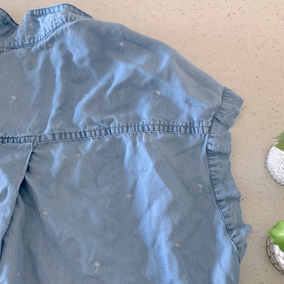 JACHS GIRLFRIEND chambray palm tree button down top size L - Picture 14 of 16